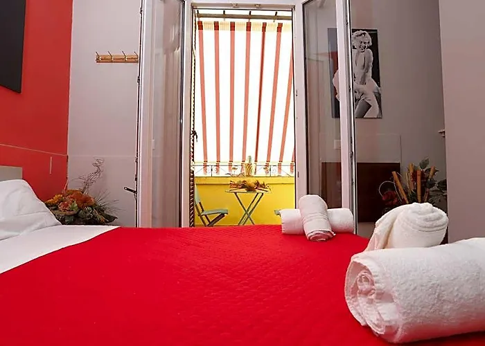 Palace King Of Bed & Breakfast 3*